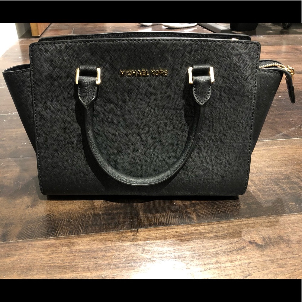 Michel kors purse